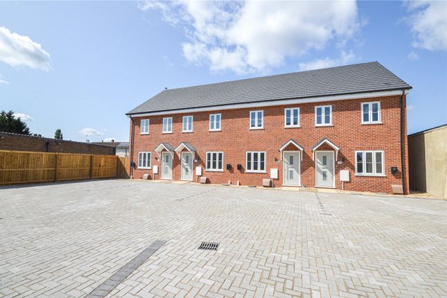 Thumbnail End terrace house for sale in Horsham Road, East Swindon