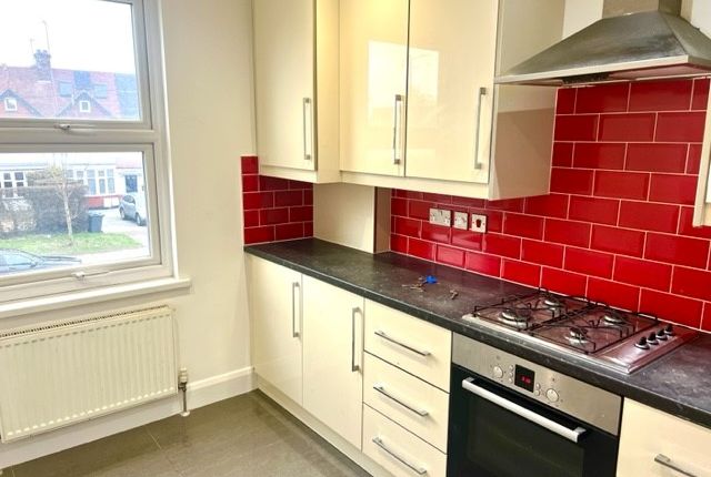 551a, Pinner Road, North Harrow photo 2