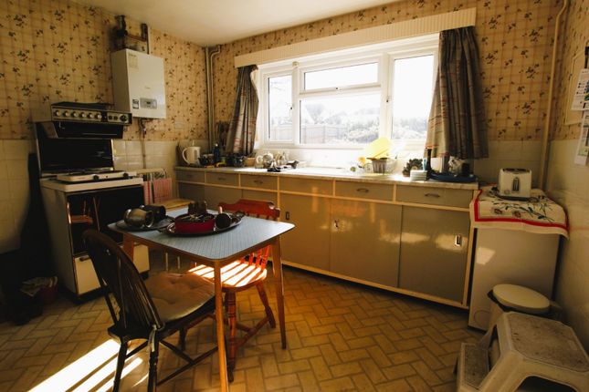 135, Clarendon Road, Dorset photo 3