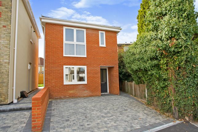 Thumbnail Detached house for sale in Sholing Road, Itchen, Southampton