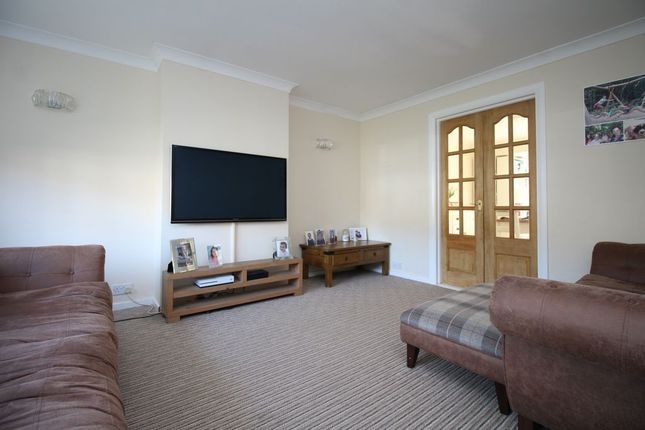 49, Willow Lea, Tonbridge photo 2