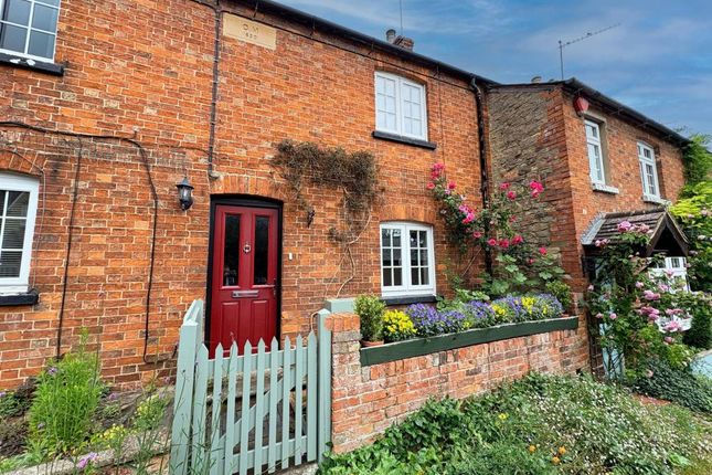 3-bed house on 5, Church Lane, Emberton, £1,300/mo