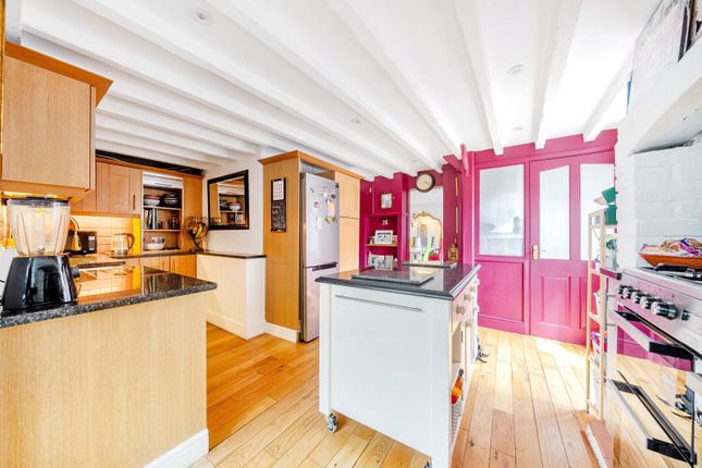 63, Watersplash Road, Shepperton photo 3