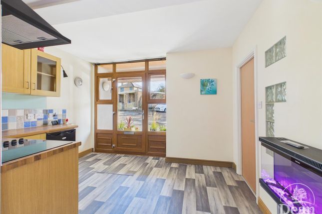 Flat 1, 1 Heywood Mews, Heywood Road, Cinderford photo 4