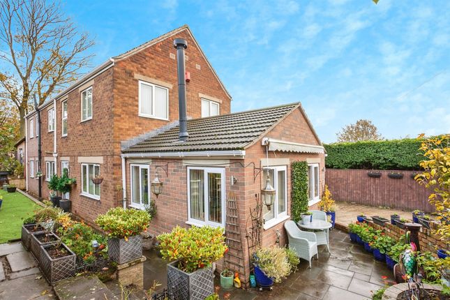 Thumbnail Detached house for sale in Aberford Road, Stanley, Wakefield