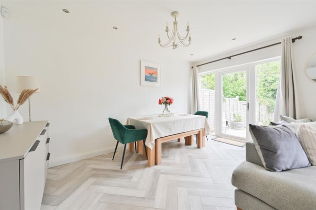 12, The Cleave, Harpenden photo 4