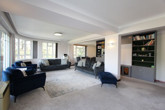 21, Golders Green Road, London photo 2