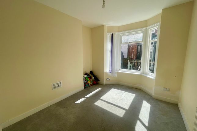 6, Mayfield Avenue, Mayfield Street, HULL photo 3