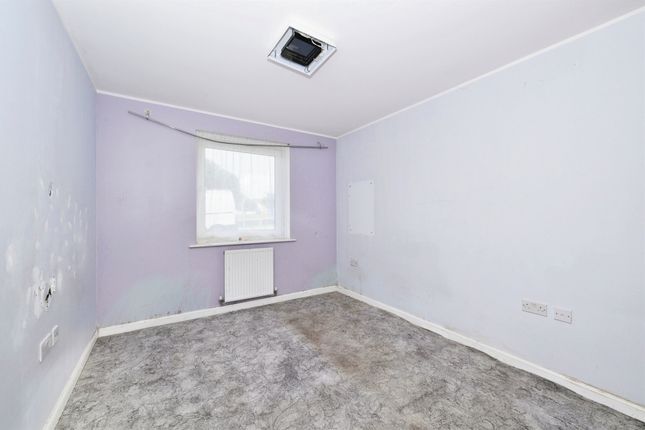 Flat for sale in Bowhill Way, Harlow