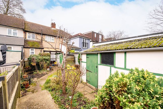 Lisbon Avenue, Twickenham photo 4