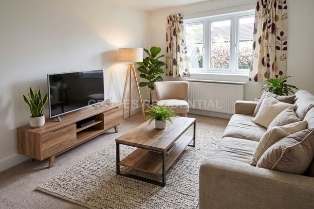 4 Stoneleigh Court, Chestnut Grove, New Malden photo 2