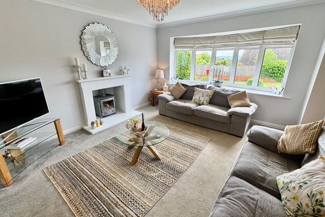 16, Chantry Drive, Scarborough photo 3