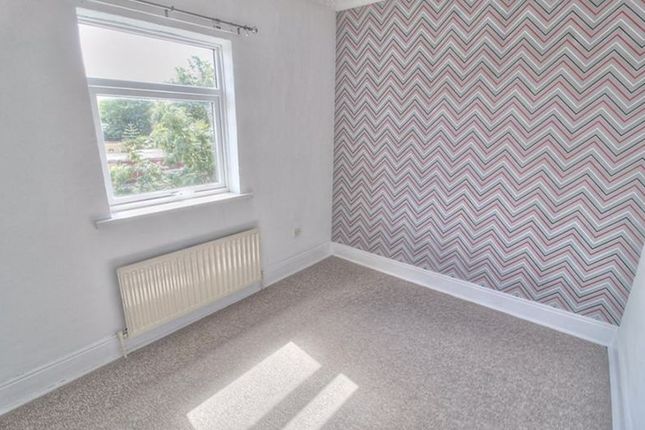 Flat for sale in Pottersway, Gateshead