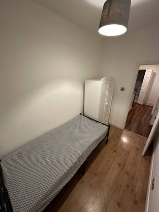 Thumbnail Room to rent in Ardoch Road, London
