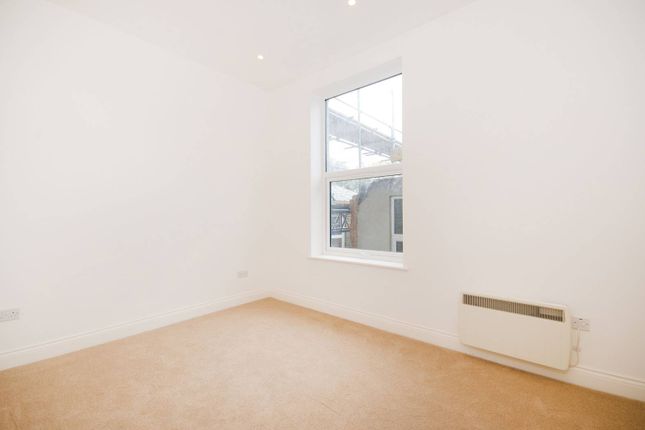 Thumbnail Flat to rent in The Mall, Ealing Broadway, London