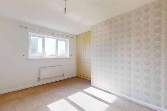 17, Bramley Close, Bath photo 4