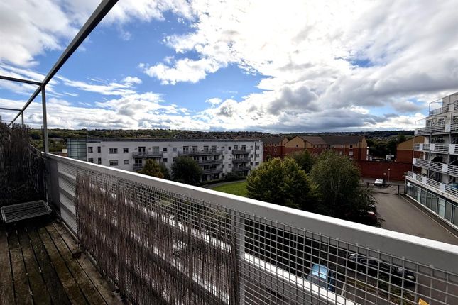 Apartment 79, Anchor Point, 323 Bramall Lane, Sheffield photo 4