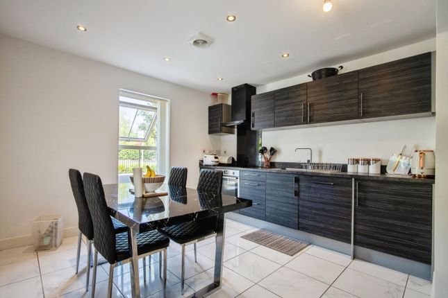 9, Voysey Avenue, Castleford photo 2