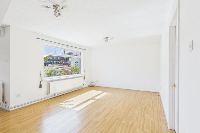 33, Hunters Ridge, Bridgend photo 3