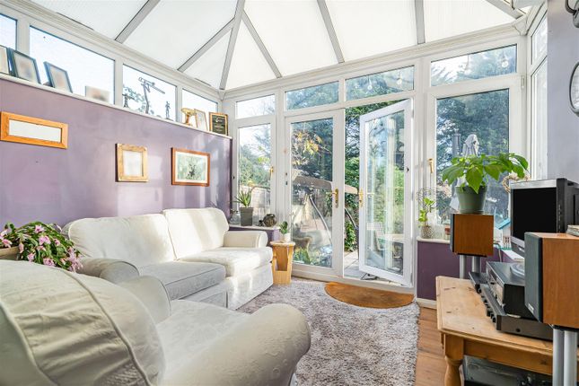 14, Lancaster Avenue, South Woodford photo 3