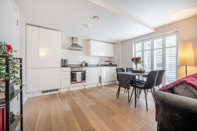 FLAT A, Chesham, Chesham photo 4