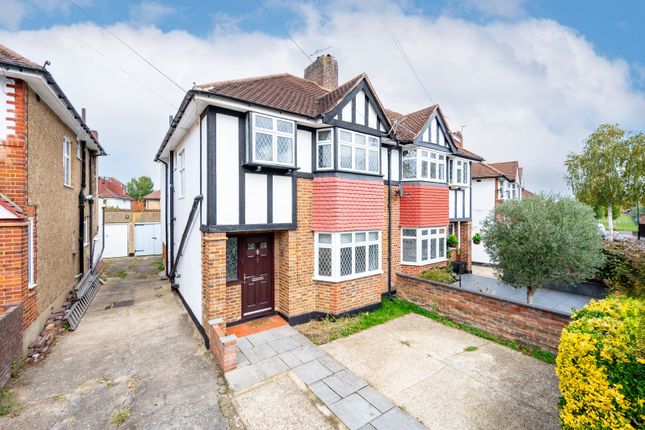 Whitton Manor Road, Isleworth photo 3