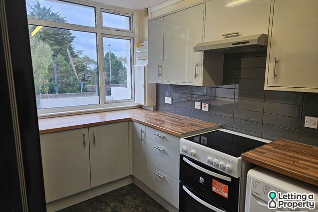 Flat 2, Beaulieu Road, Southampton photo 2