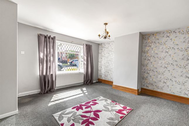 39, Hillside Road, Bury photo 2