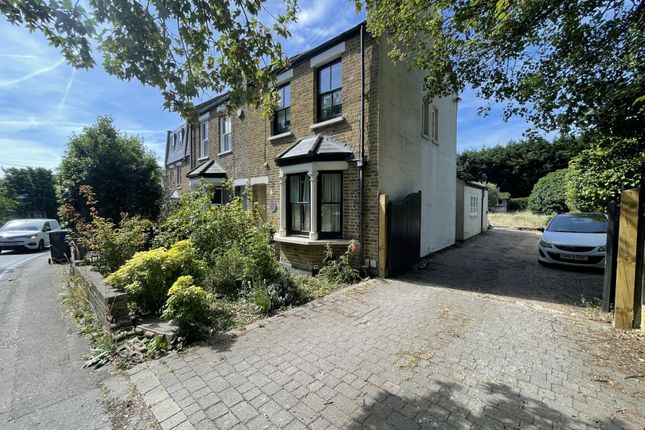 3-bed house on 1, Holly Cottages, Epping, £2,500/mo