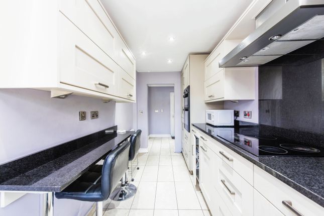 Thumbnail Maisonette for sale in Yew Tree Road, Slough