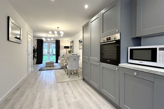 5 Beechwood Gardens, Cheadle photo 3