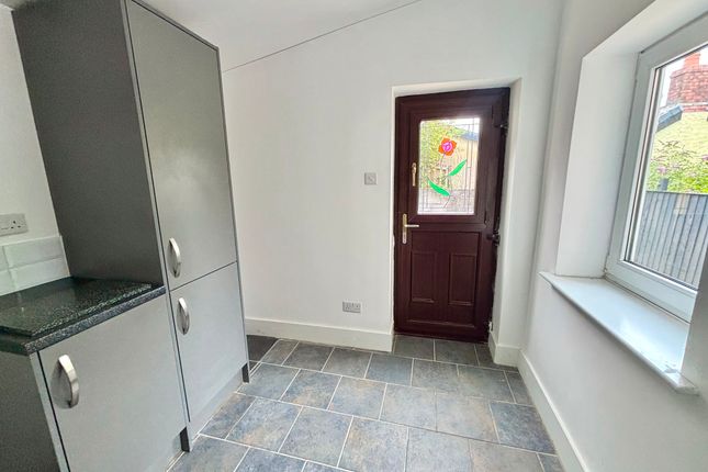 138 Graig Road, Godrergraig, Swansea photo 3