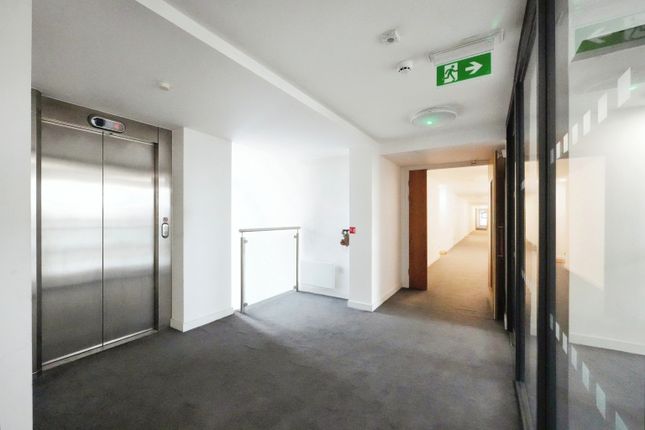 Flat for sale in Navigation Walk, Wakefield, West Yorkshire