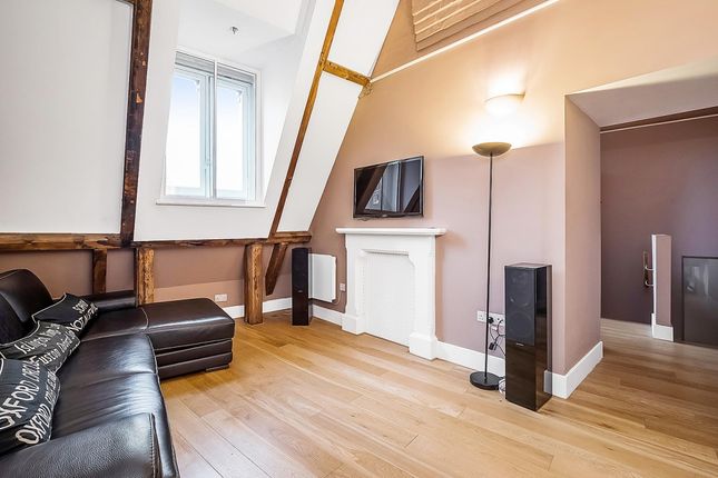 Flat to rent in St. Pancras Chambers, Euston Road, London