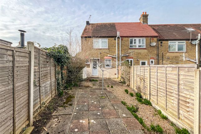 End terrace house for sale in Toronto Road, Gillingham, Kent