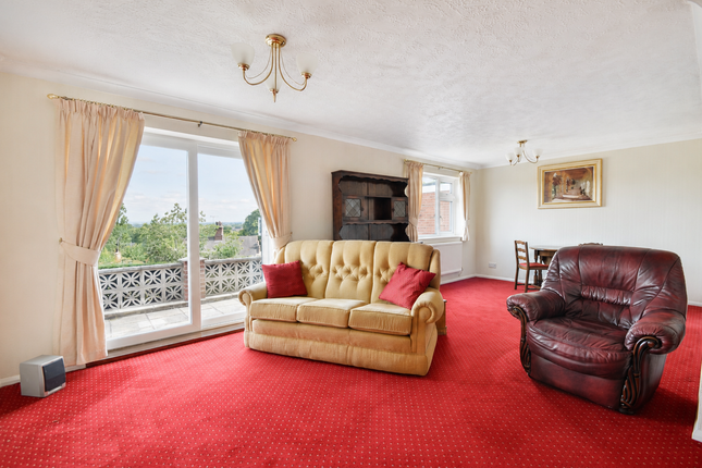 63, Chatsworth Drive, Burton-on-trent photo 4