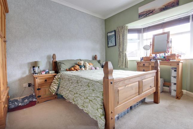 78, East Ella Drive, Hull photo 2
