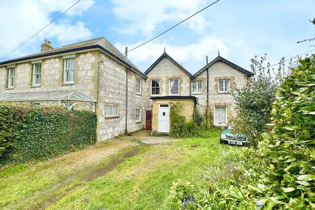 Flat for sale in Hunnyhill, Brighstone