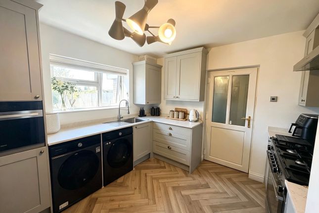 103, Chestnut Avenue, PETERBOROUGH photo 5