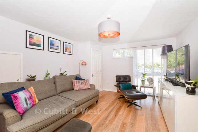 5, Bluebell Close, Haywards Heath photo 4