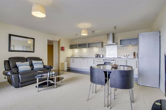 1 bed flat to rent in Amethyst House, Central Milton Keynes, Milton Keynes MK9