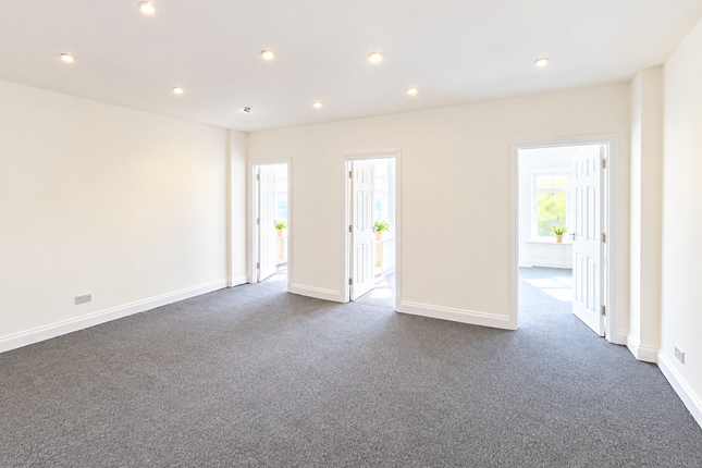 981 Great West Road, Westlink House, Brentford photo 3