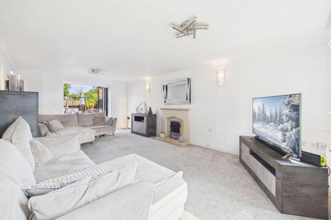 4, Sunnybank Way, Weston-Super-Mare photo 3
