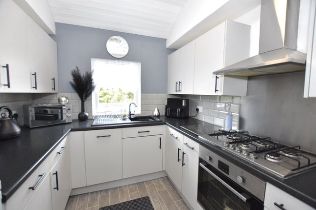 16, Chariot Road, Redruth photo 2