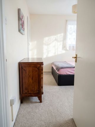 Bevan Road, Abbey Wood photo 3