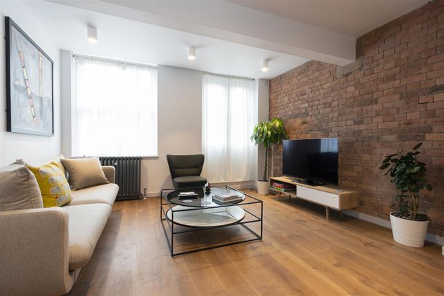 Flat to rent in The Clerkenwell Loft, Club Row, Shoreditch