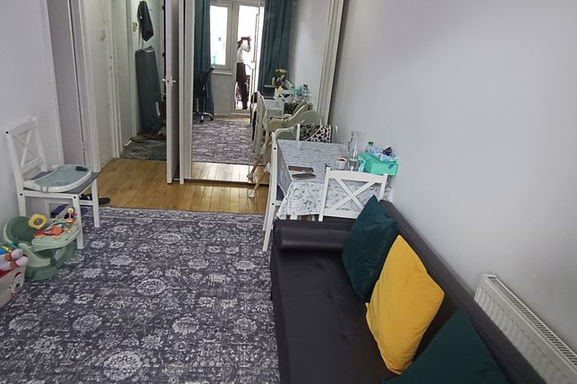183, Plaistow Road, London photo 3