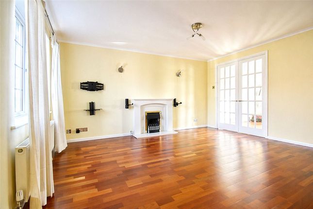 63, Tamarin Gardens, Cambridge photo 2