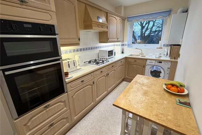 Flat 5,,, Llannerch Court, Colwyn Bay photo 4