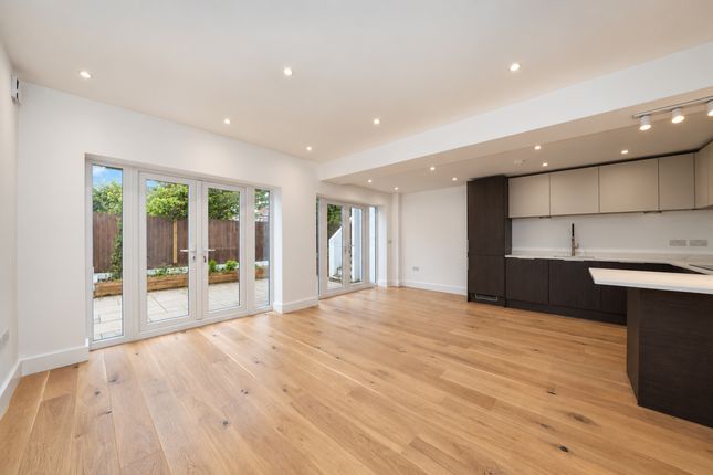 28 Beaumayes Close, Hemel Hempstead photo 2